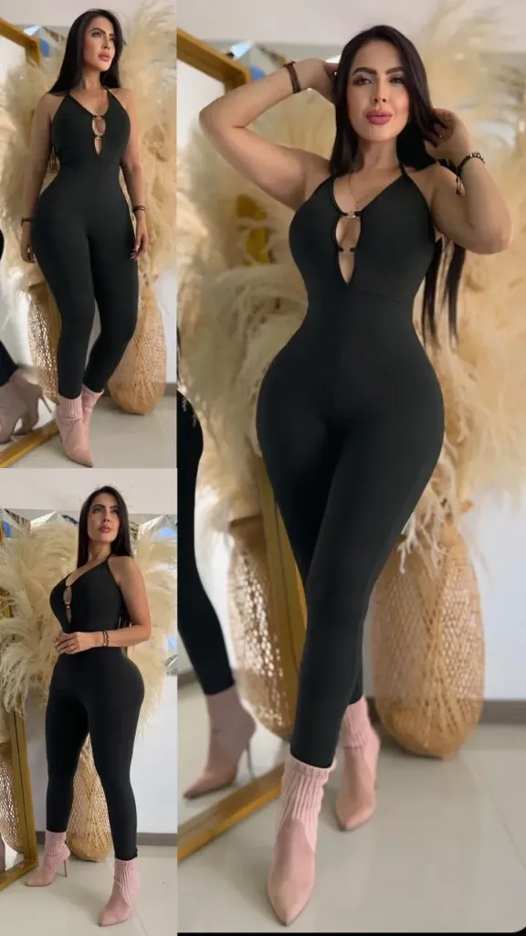 REF067 Enterizo largo escote